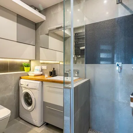 Slate Apartment In Lubicz City Center By Apart Service